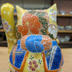 Yellow Flower Intervitation lucky cat