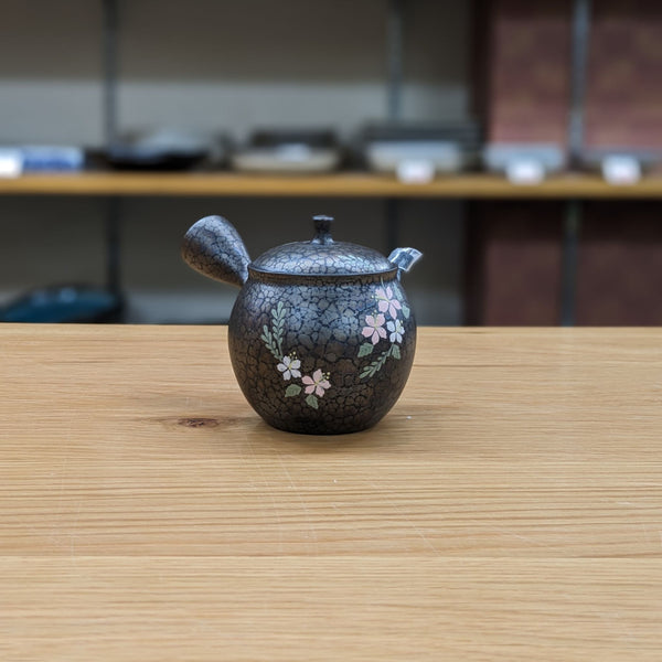 Shoryu Hibiscus teapot