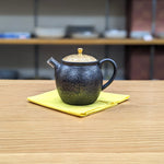 Shiryuju -shaped gold lid pot